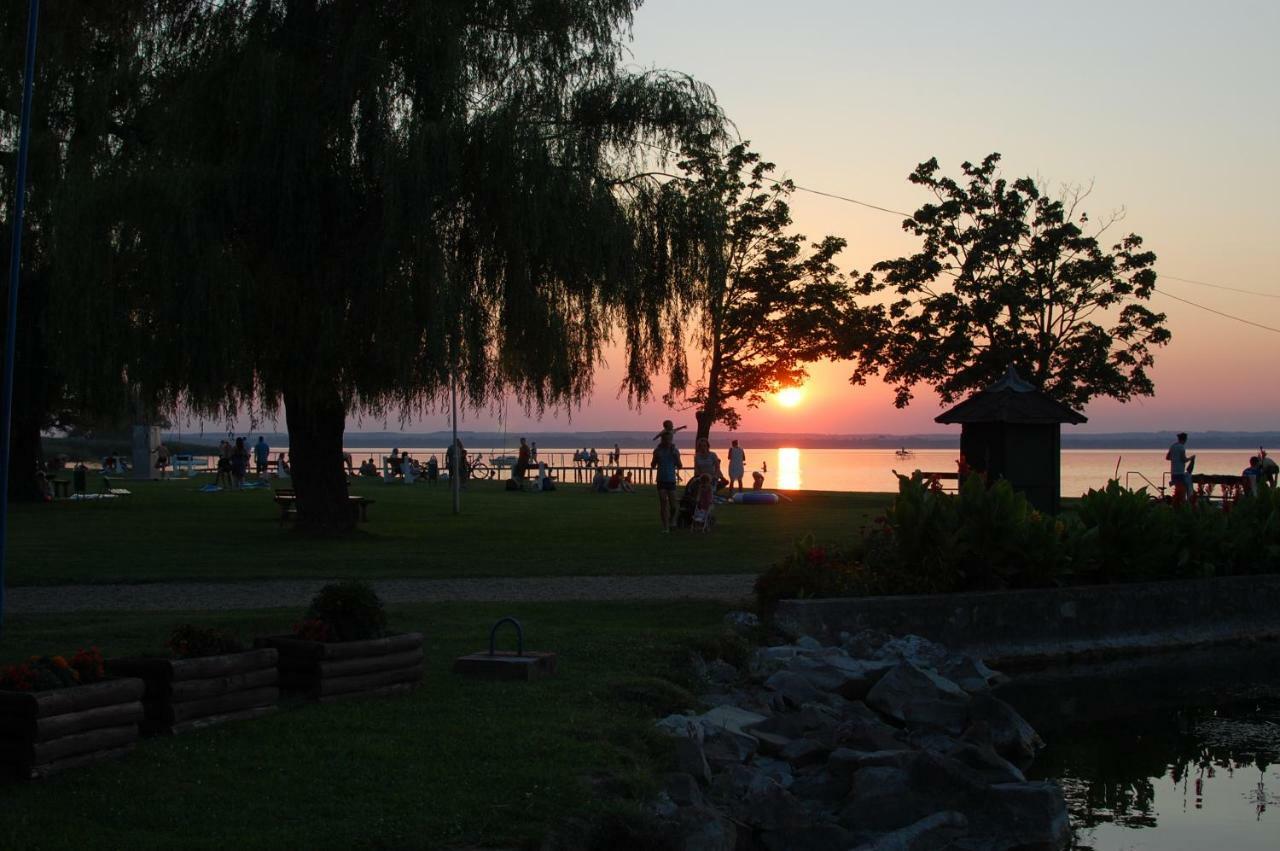 Lake House Farsang Balatonberény 외부 사진